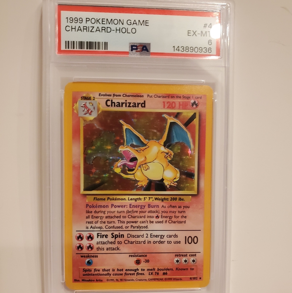 Charizard Holo Pokémon Card